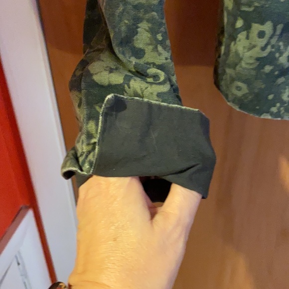 Jacket - Picture 3 of 5